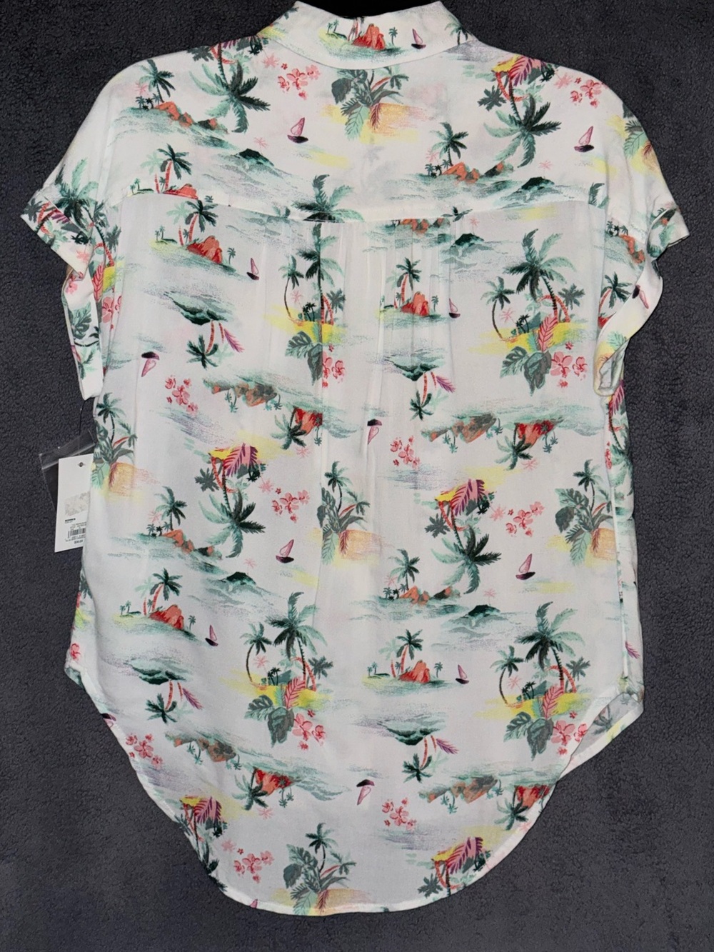 NWT SO White Tropical Print Short Sleeve Button-Up Blouse Size Small - Picture 9 of 15
